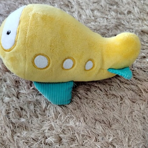 Plush airplane like new