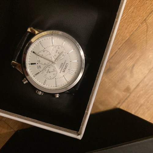Lorus men's watch used with leather strap