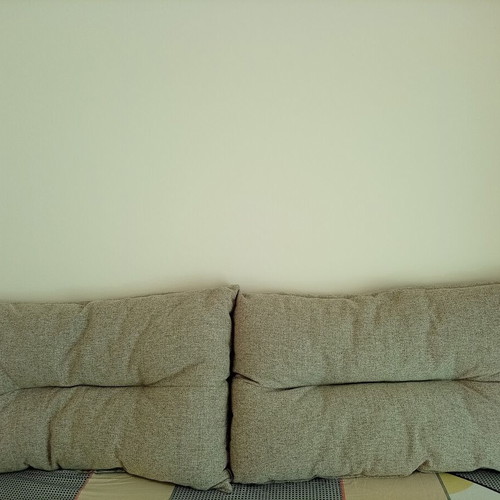 Headrest pillows with Velcro like new