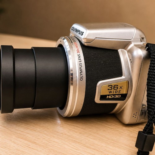 Olympus SP-810UZ superzoom camera like new with 3D and video