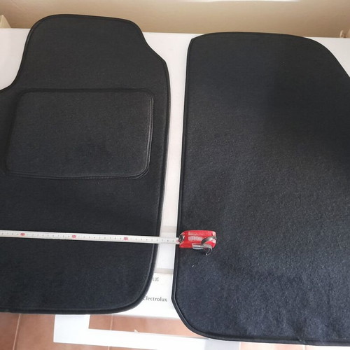 Car Floor Mats Universal Carpet Black Set of 4 New