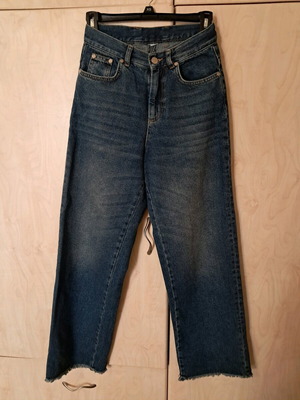 Kendall + Kylie women's jeans size 25 like new, blue