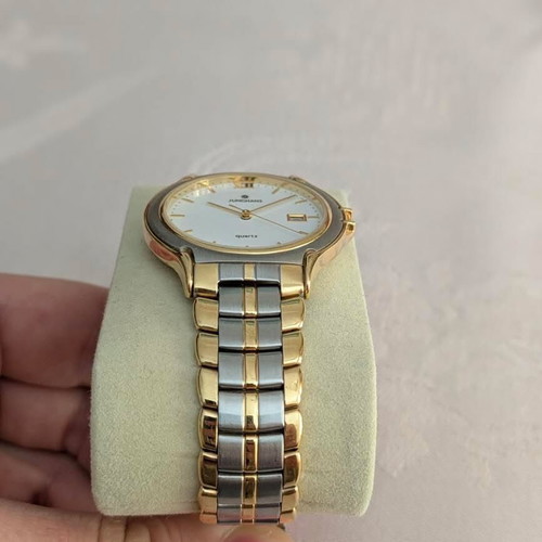 Junghans Armbanduhr 47/1675 Quartz watch like new, two toned