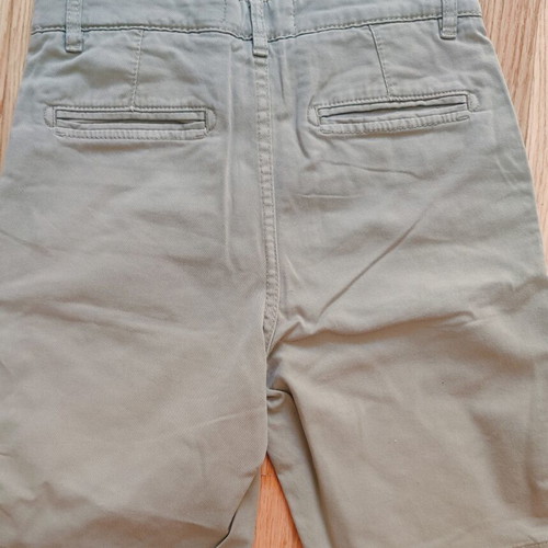 Chino shorts Zara size 8 years, like new, khaki