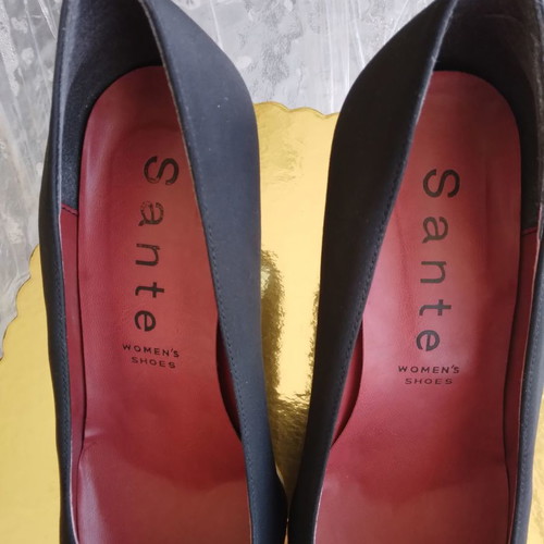 Sante black satin pumps used, size 38