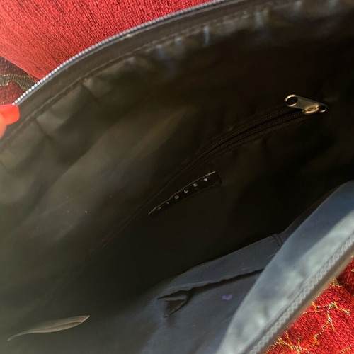 Sisley crossbody bag like new, black