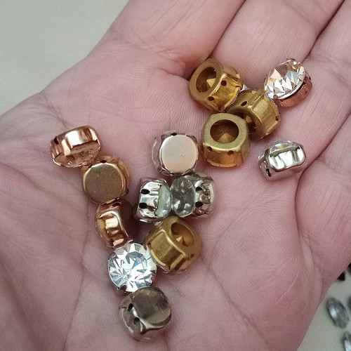 Glass rhinestones on metal base like new for sewing