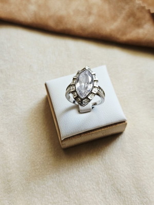 Vintage 925 silver ring