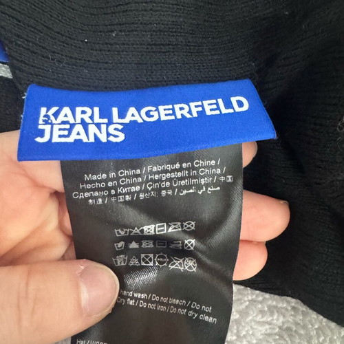 Karl Lagerfeld Jeans Monogram Beanie like new, multicolor