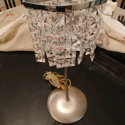 Table lamp with crystals like new
