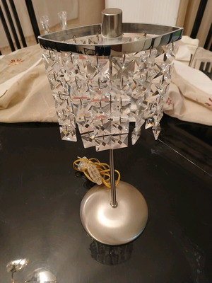 Table lamp with crystals like new