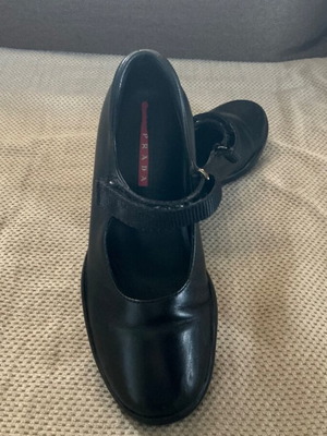 Μπαλαρίνες Prada no30 σαν καινούργιο, μαύρες