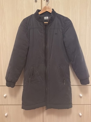 Μπουφάν Lacoste γυναικείο σαν καινούργιο, μέγεθος 40, σκούρο ανθρακί