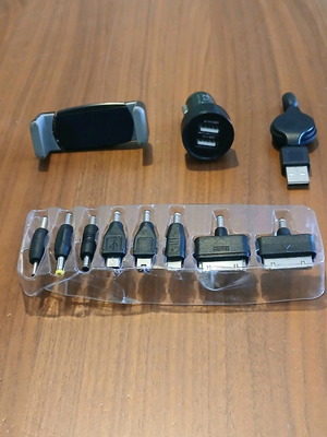 Car charger 8 in 1 universal with phone holder used