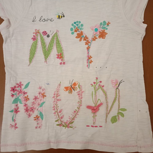 Next White T-shirt "I Love My Mom" Like New, Girls 3-4 Years