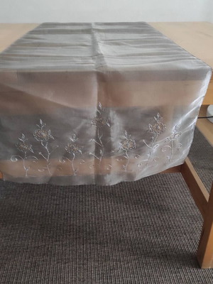 Table runner with embroidery new, dimensions 1.73x52 cm