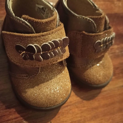 Baby shoes SAXO new size 17 excellent quality