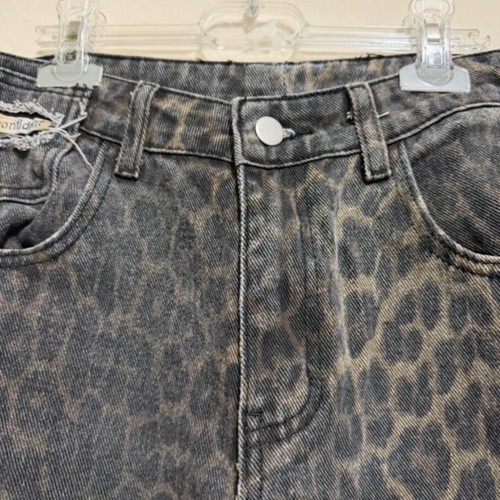 Shein pants size S with brown animal print cropped style like new