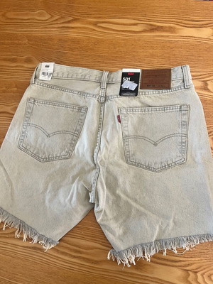 Levi's denim bermuda shorts new with tags, grey beige
