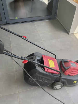 Kaizer ZF6122C electric lawn mower like new
