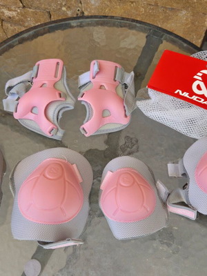 Nijdam Concrete Rose children's protective set for rollers size M like new