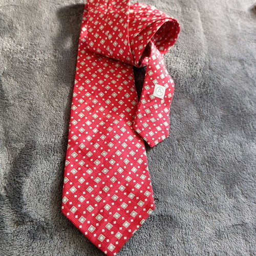 Giorgio Armani silk tie like new