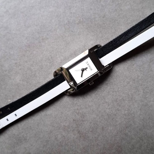 Morgan Women's Watch with 5 Leather Straps in Black/Pink/White/Silver