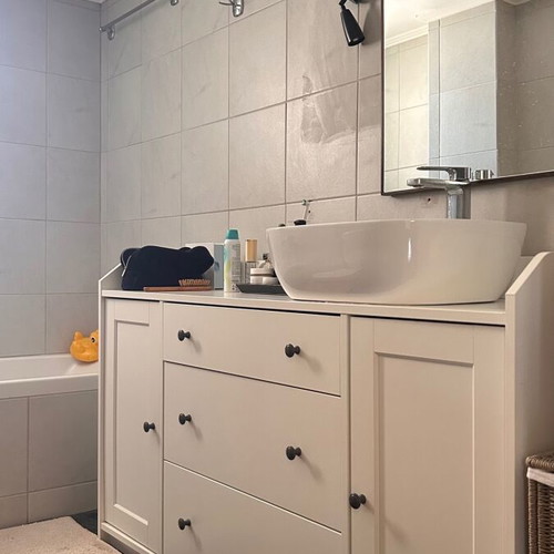Bathroom sink like new, white, dimensions 49x15x39.5 cm