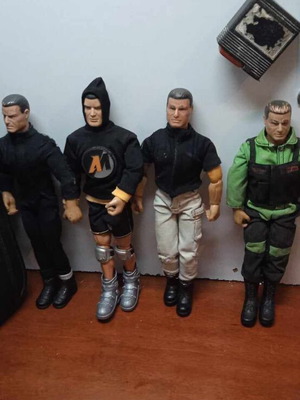 Action Man used figures, pack of 4 with clothes and accessories