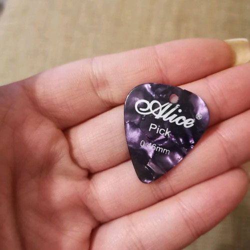 Alice pick 0.46mm like new