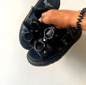 Dr.Martens sandal black leather