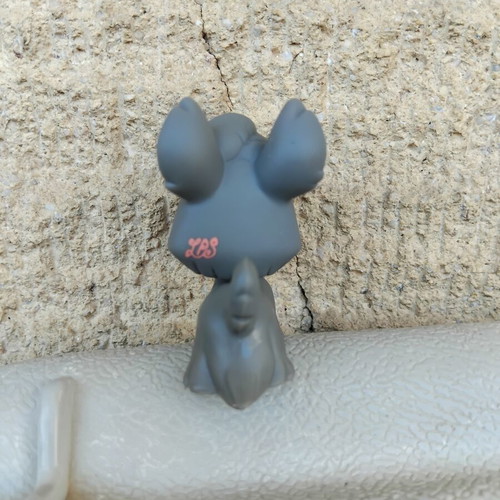 Littlest Pet Shop Hasbro figure like new