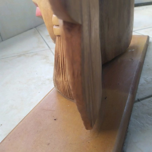 Decorative Indian head used, made of wood