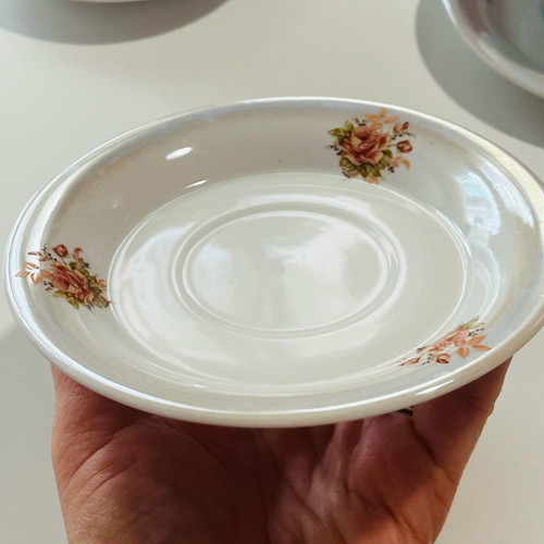 Korosten vintage coffee/tea set used, 4 persons, iridescent porcelain