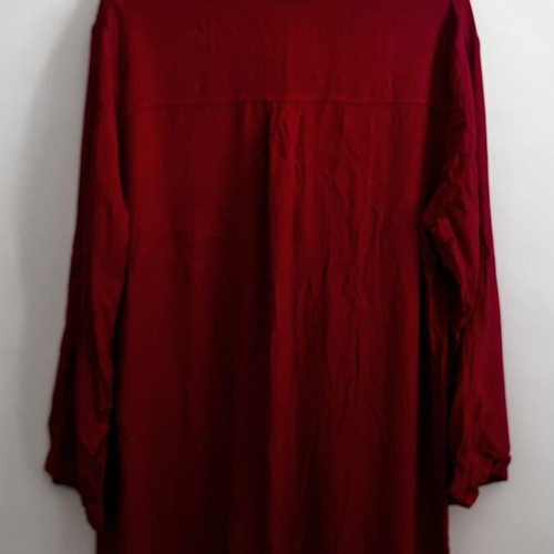 Caramella red tunic with V-neck and buttons, long sleeves
