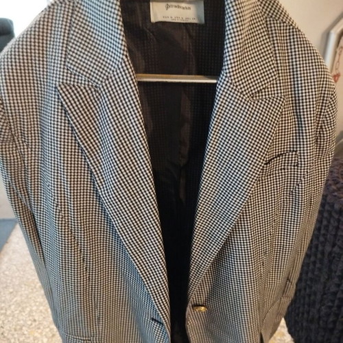Stradivarius checked jacket size M like new, black and white