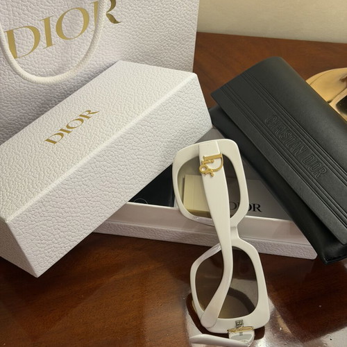 Dior sunglasses with white frame and dark gold lens new