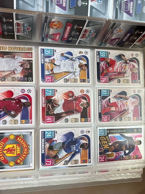 Topps Match Attax trading card game season 2021/22 like new, 585 cards