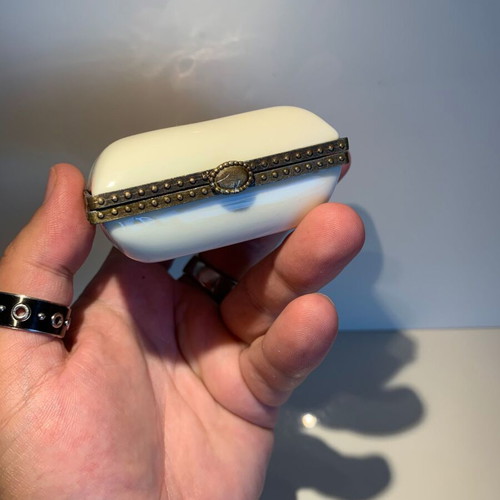 Porcelain storage box used - mini jewelry box