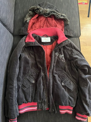 O'neill women's jacket like new with detachable hood