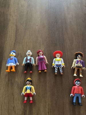 Playmobil комплект от 7 фигурки на герои от Disney и Pixar
