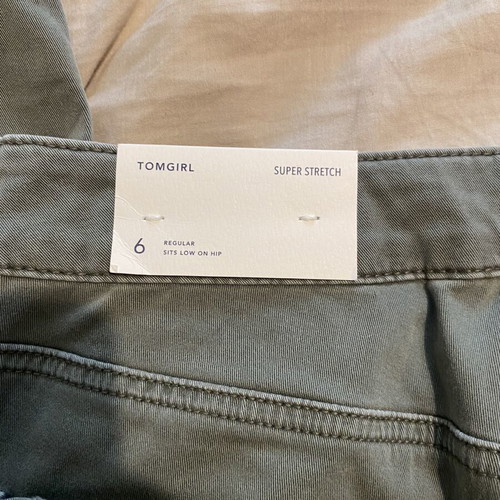 American Eagle pants new, size XS 34 6