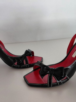Gianna Kazakou black sandals like new for special occasions