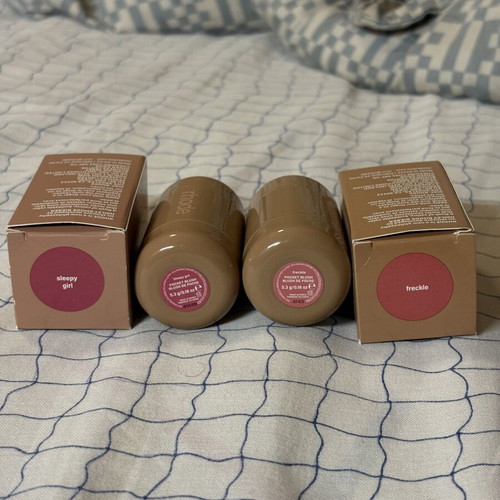 Rhode Pocket Blush new unused