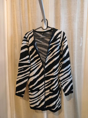 Ελαφρύ παλτό ζακέτα zebra καινούργιο, μέγεθος medium-l