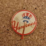 Baseball pin like new