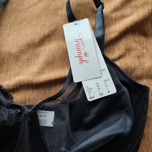 Triumph Spotlight W bra new, black, size 75/F, 34/DDD