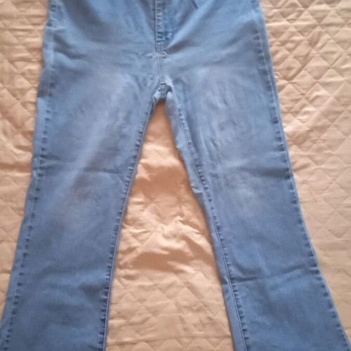 Blue jeans Lortta Denim women's almost like new, zipper, ripped flare