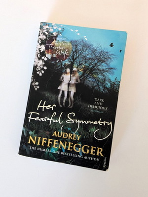 Her Fearful Symmetry της Audrey Niffenegger μεταχειρισμένο, αγγλικό βιβλίο
