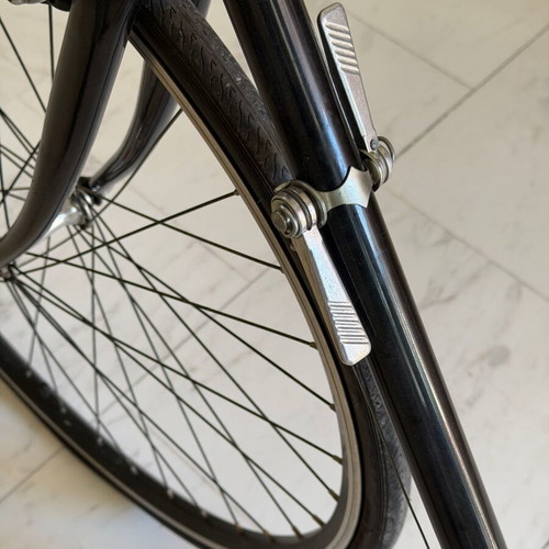 Vintage road bike used, black with gears